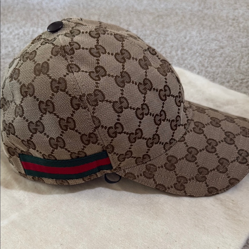 Gucci Tan Monogram hat - Picture 2 of 8